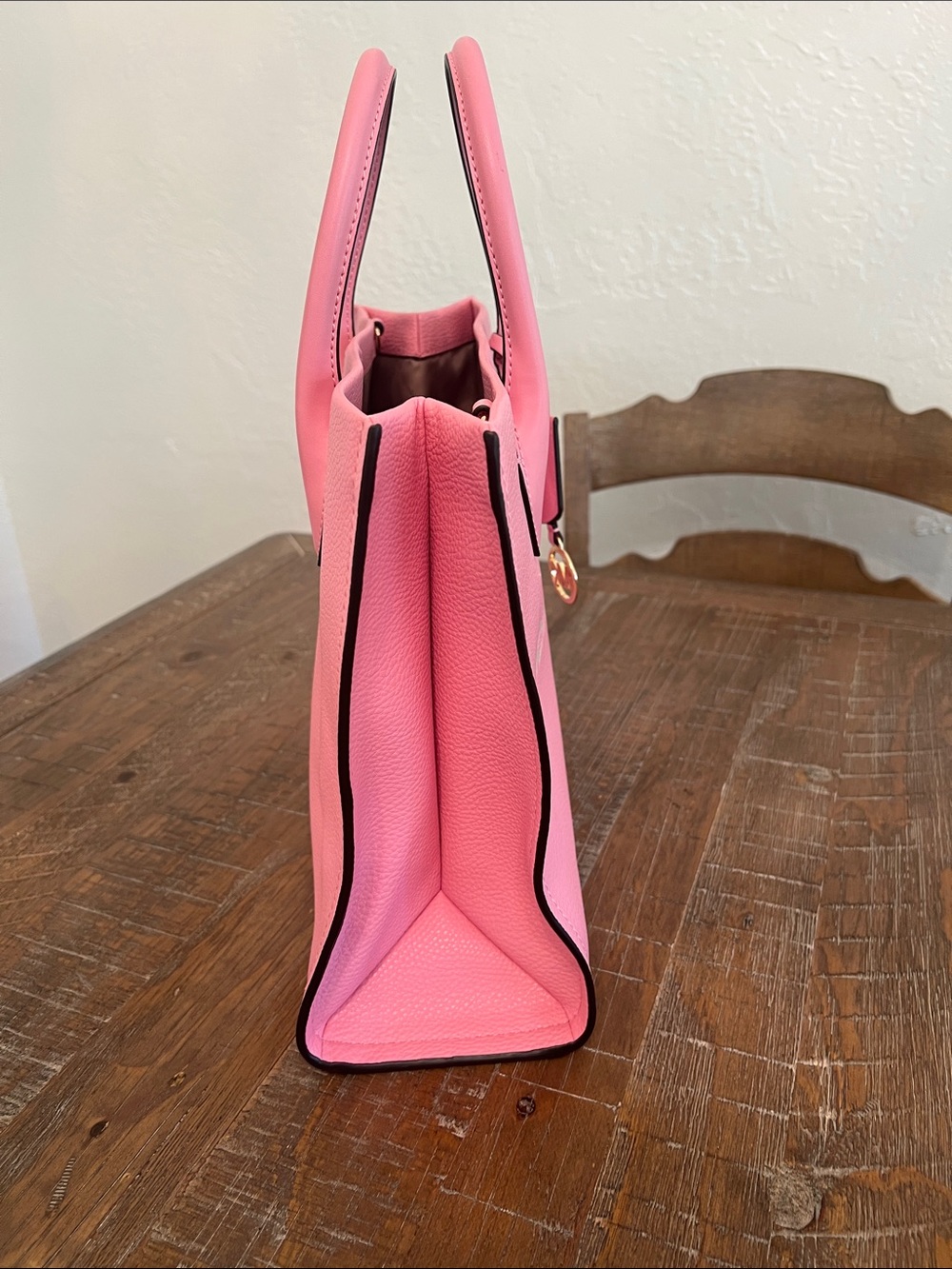 MICHAEL KORS Mirella Pebbled Pink Leather Tote with MK Charm - Picture 4 of 10